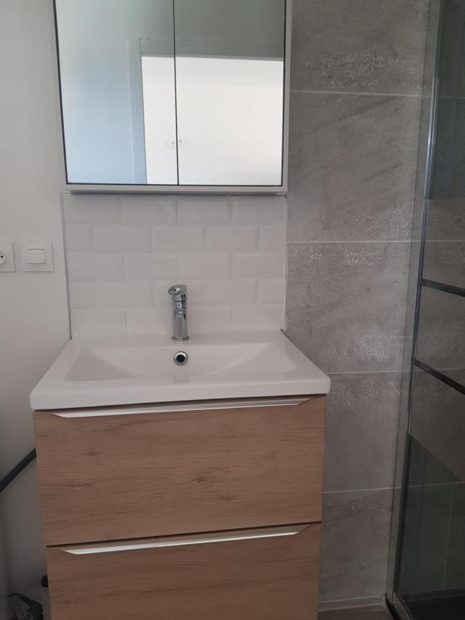 Apartamento Dépendance 29m2 climatisée Saint-Gilles  Exterior foto