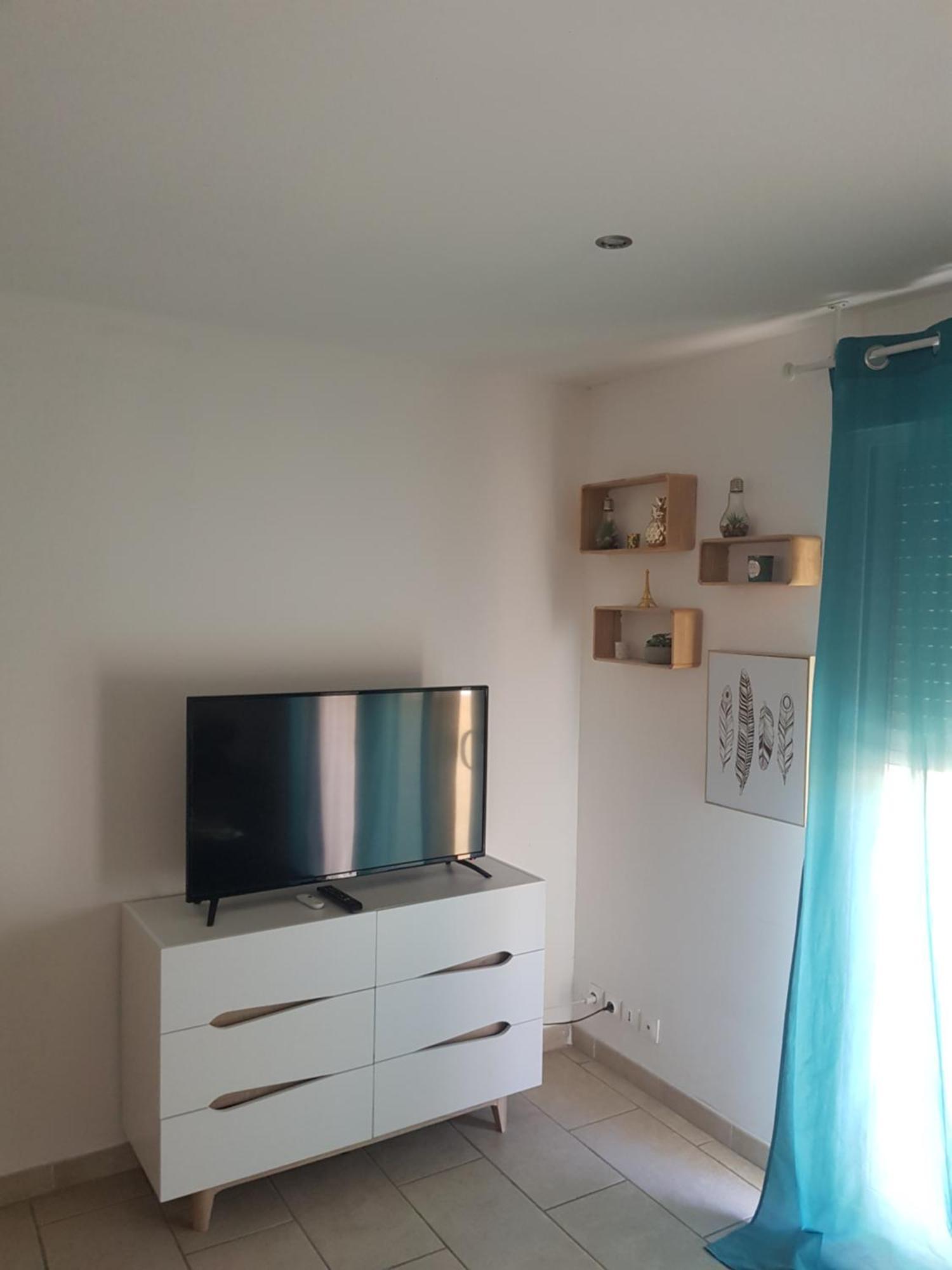 Apartamento Dépendance 29m2 climatisée Saint-Gilles  Exterior foto